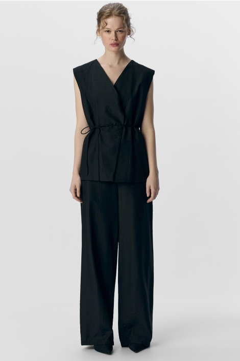 Object objyui lo waistcoat 137